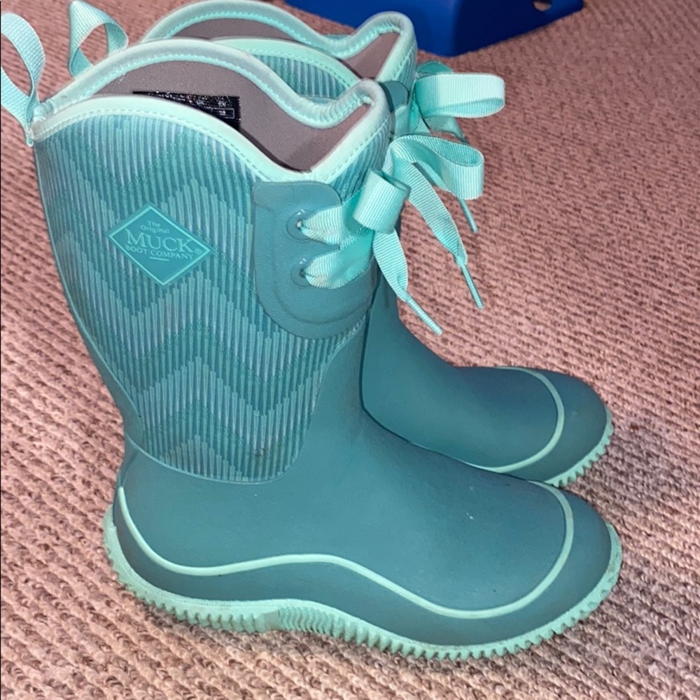 Muck boots